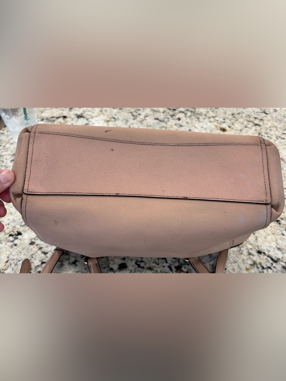 Well loved Coach shoulder purse - Picture 5 of 10